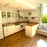 70m2 Romantic Living In The Old Town With Garden *