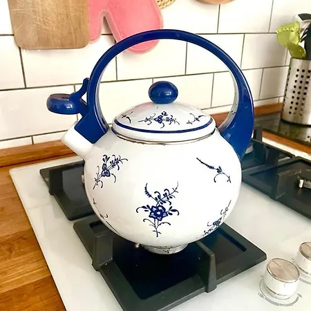 70m2 Romantic Living In The Old Town With Garden Apartmán *