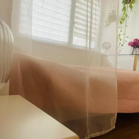 70m2 Romantic Living In The Old Town With Garden *