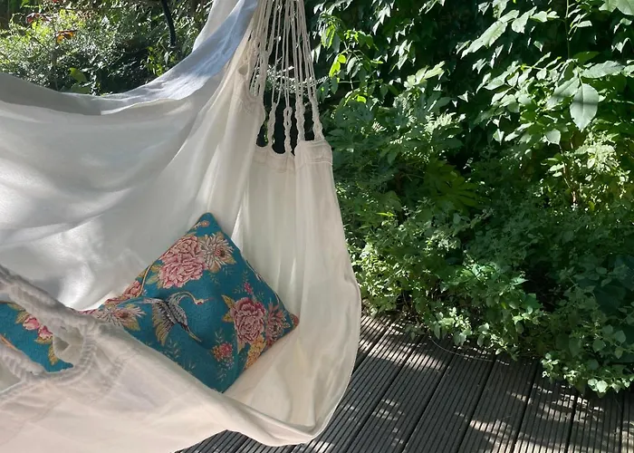 70m2 Romantic Living In The Old Town With Garden Lägenhet *